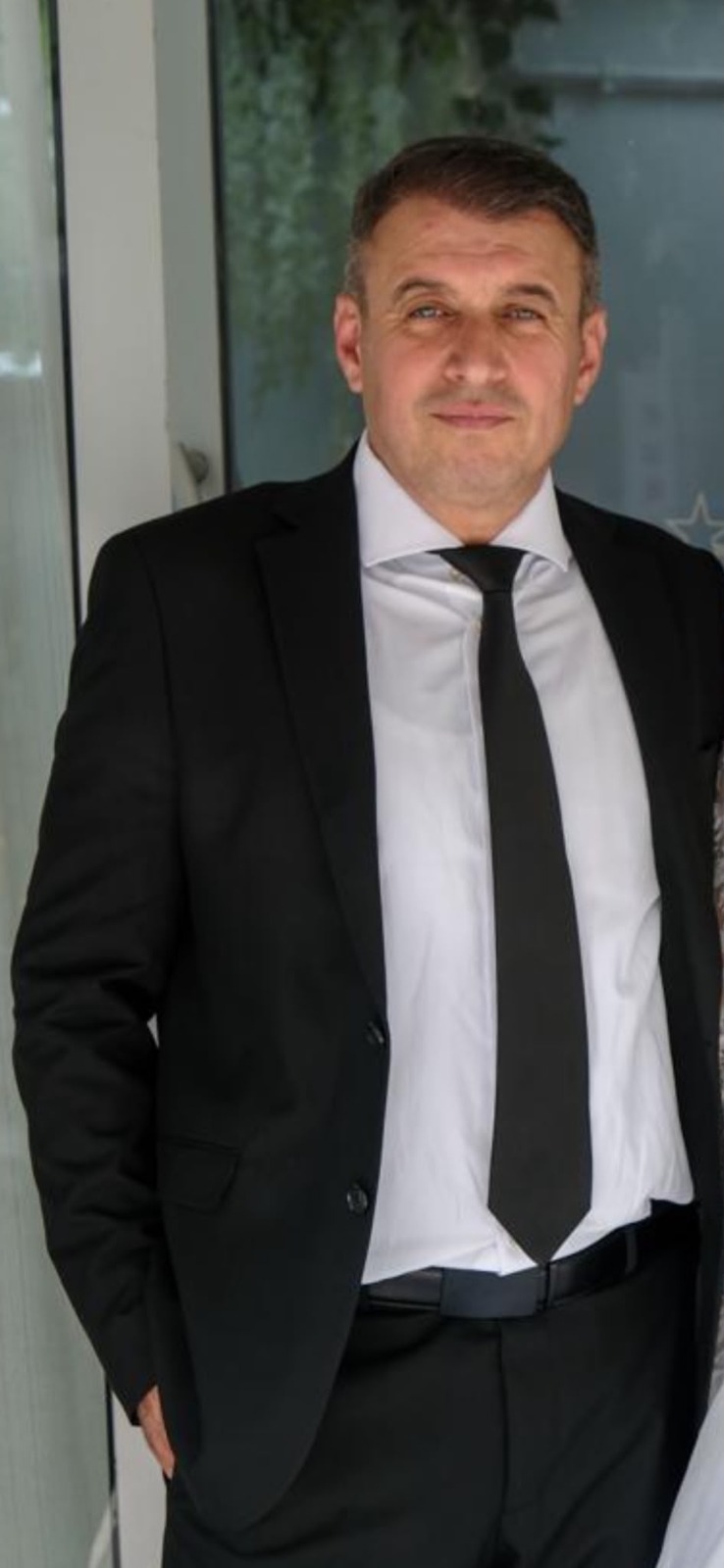 İsmet Yüce - Vizyon Emlak 44